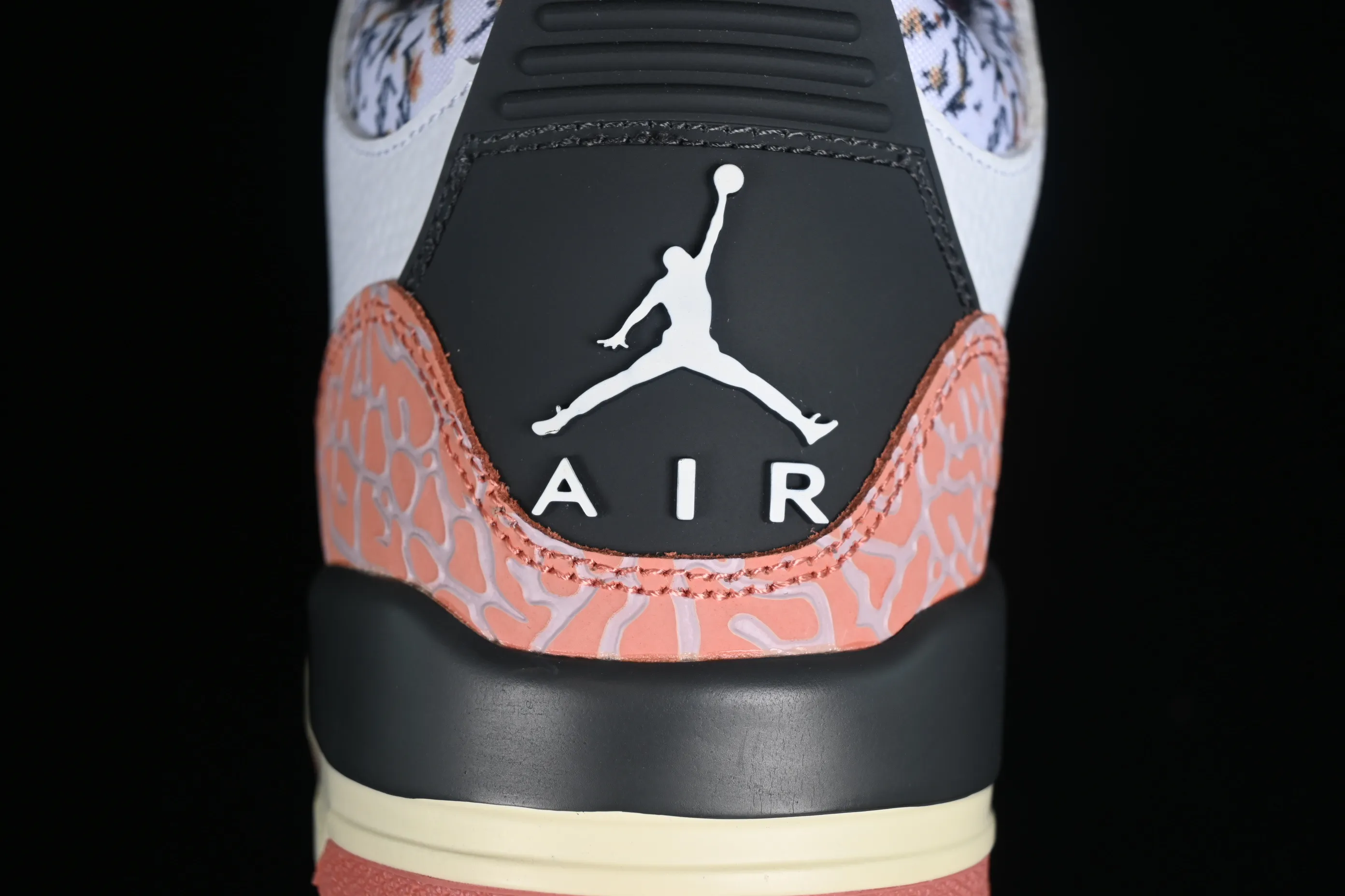All categories Air Jordan Jordan series basketball shoes Air Jordan 3 cost-effective version Air Jordan 3 GS "Red Stardust" AJ3 Joe 3 new white pink flower 441140-100